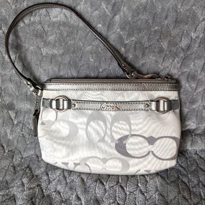 Coach fabric white and silver wristlet